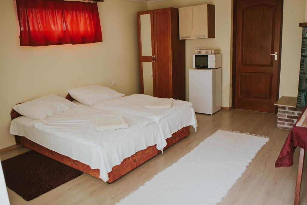 Szep Kert Vendeghaz Hotel Szekszárd Exterior photo
